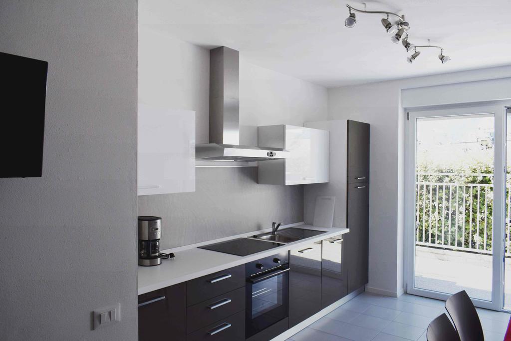 Residence Ambra リーヴァ・デル・ガルダ エクステリア 写真